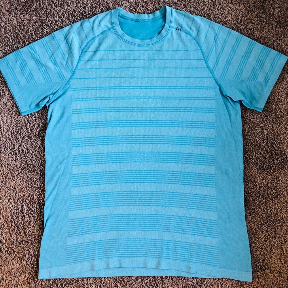 Men’s Lululemon Athletica Metal Vent T-shirt XL